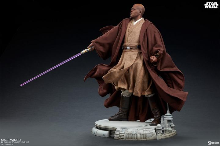 Actual product image Sideshow Star Wars Episode III statuette Premium Format Mace Windu 53 cm