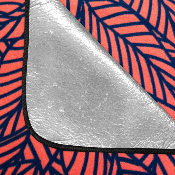Actual product image Spokey Leaf Print Picnic Blanket
