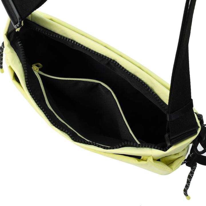 Actual product image Hedgren Makoto Umhängetasche 26.5 cm
