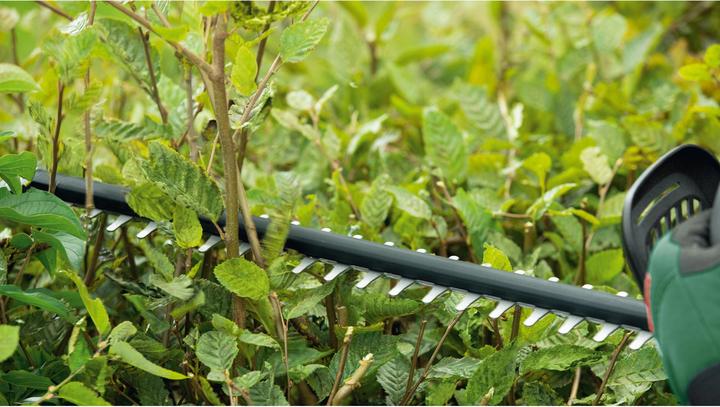 Productafbeelding Bosch Home & Garden UniversalHedgeCut 18-50 Kit (Oplaadbare batterij)