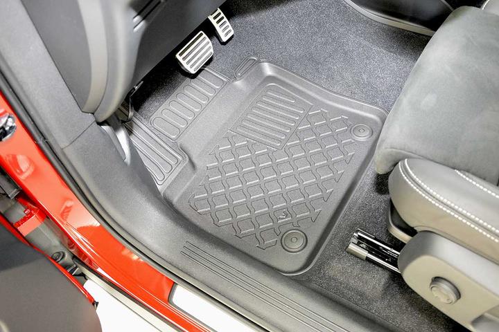 Actual product image Aristar All-weather floor mats for Volvo XC40 from 2018 to today (1 set of 4 floor mats)