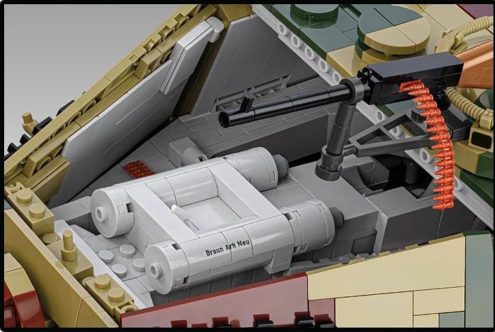 Actual product image Cobi 11000 PCS TIGER II Königstiger 1:12 COBI-2808