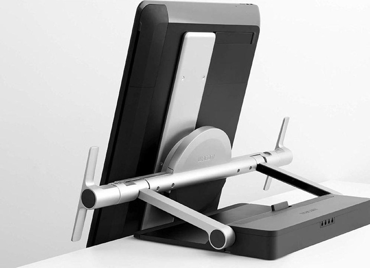 Actual product image Wacom Cintiq Pro 32 Ergo Stand