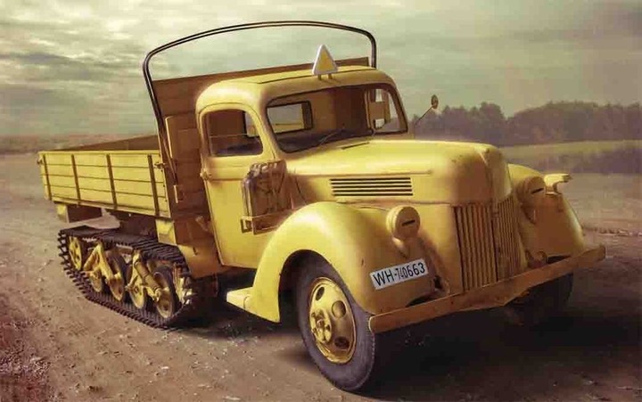 Immagine prodotto ICM V3000S/SS M (SD.Kfz.3b)Mule, camion semicingolato tedesco della seconda guerra mondiale