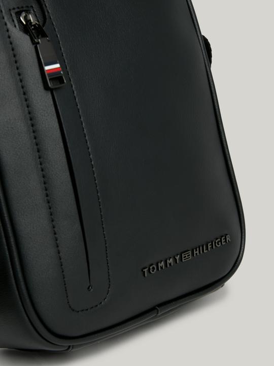 Actual product image Tommy Hilfiger The modern mini reporter shoulder bag made of PU (100% polyurethane)