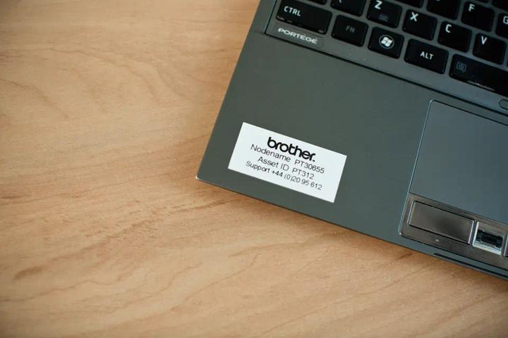 Productafbeelding Brother Tze-S261 (3.60 cm, Wit, Zwart)