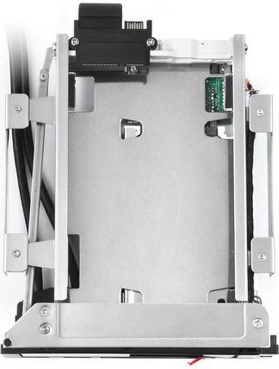 Actual product image Thermaltake ST0026Z Hard drive backplane 2.5/3.5 inch front panel