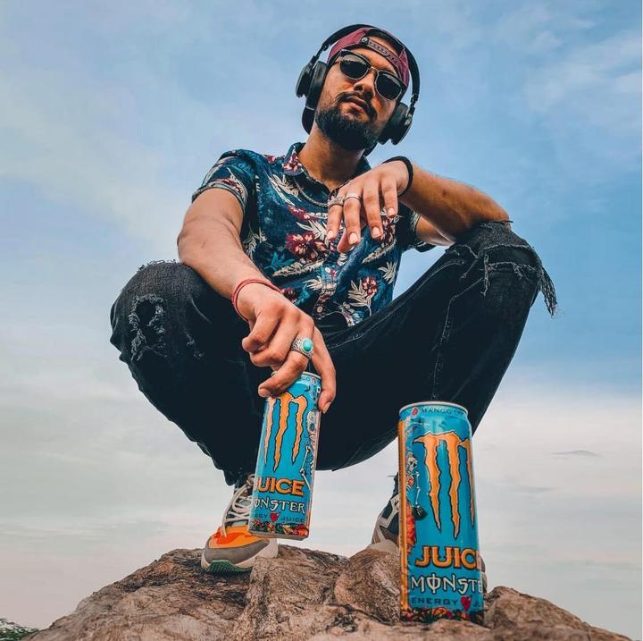 Produktbild Monster Energy Juiced Mango Loco (12 x 35.5 cl)