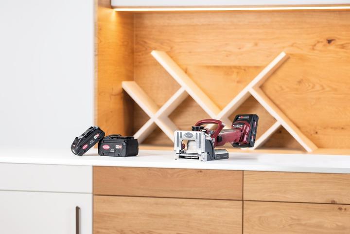 Produktbild Lamello Zeta P2 Akku Nutfräsmaschine, DP, Set, im Systainer, inkl Akkus, Lader Stecker Typ C Euro