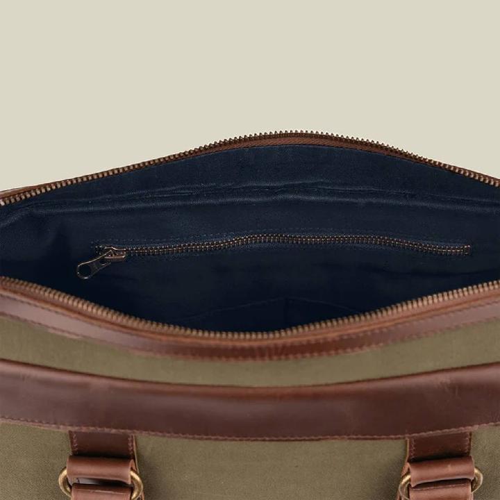 Actual product image Buckle & Seam Canvas Business Briefcase Venture Grün/Blau