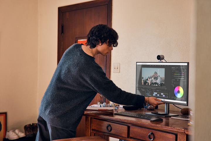 Produktbild HP ENVY 27-cp0790nz i7 /2TB NVIDIA RTX 3060 (2000 GB, 32 GB, Intel Core i7-12700)