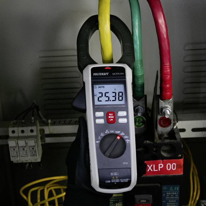 Produktbild Voltcraft VC771 PV Stromzange (K) (CAT IV 1000V, Zangenstrommesser)