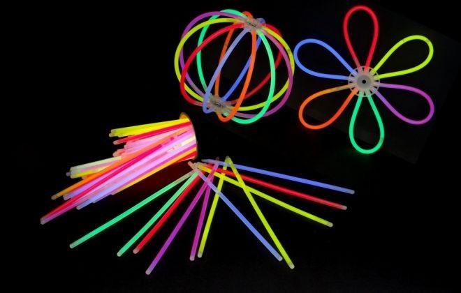 Produktbild Cover-Discount 12 Stück Knicklicht Leuchtstäbchen Lightsticks mit Verbindungsstück