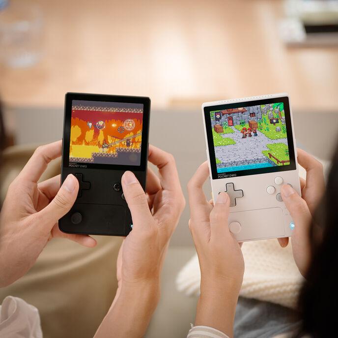 Actual product image Ayaneo Pocket DMG Handheld Konsole – 16 GB LPDDR5X, 512 GB SSD, schwarz