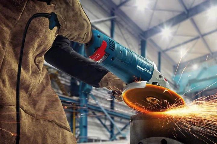 Image du produit Bosch Professional GWS 24-230 JZ (230 mm)