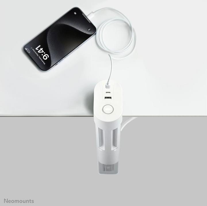 Image du produit Neomounts Tischsteckdose mit Klemme 3-fach/230V/USB-A/2xUSB-C/wei? (Tables)