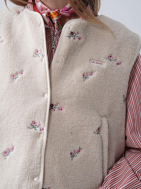 Actual product image Oh April Gilet MAGNOLIA (M)