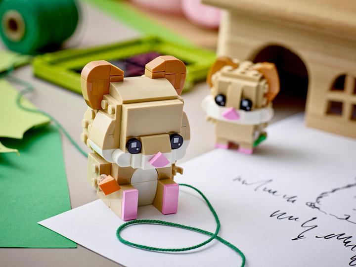 Actual product image LEGO Hamster (40482, LEGO Brickheadz)