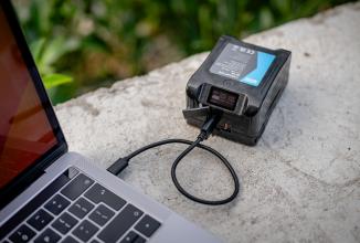 Produktbild Newell Air Artha XL LED-Lampe und BP-95 LCD-V-Mount-Akku-Set