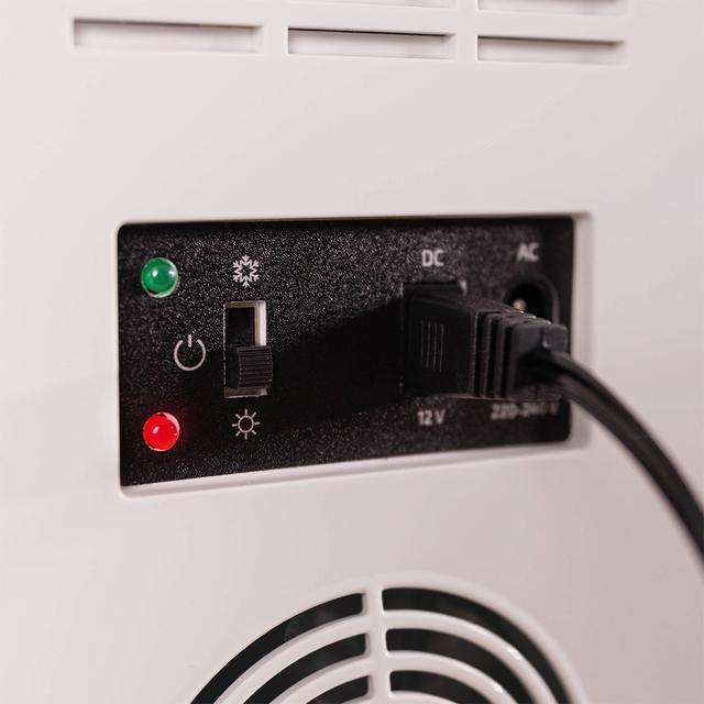 Actual product image Cecotec Mini Cooler Bahamas Black