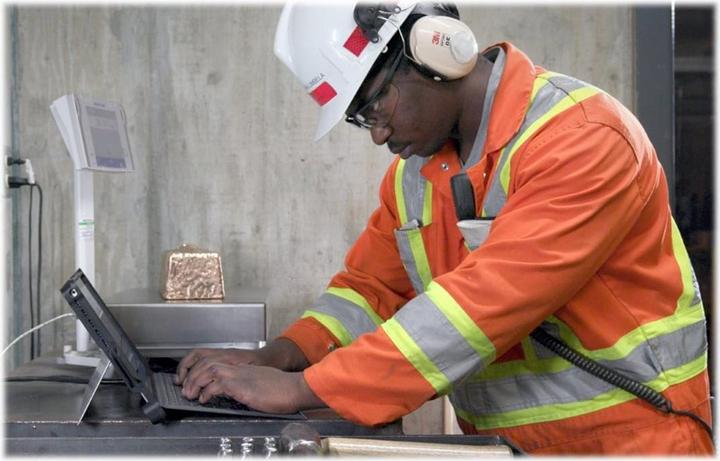 Produktbild Microsoft Surface Pro 7+ (12.30", 512 GB, 16 GB, Intel Core i7-1165G7)