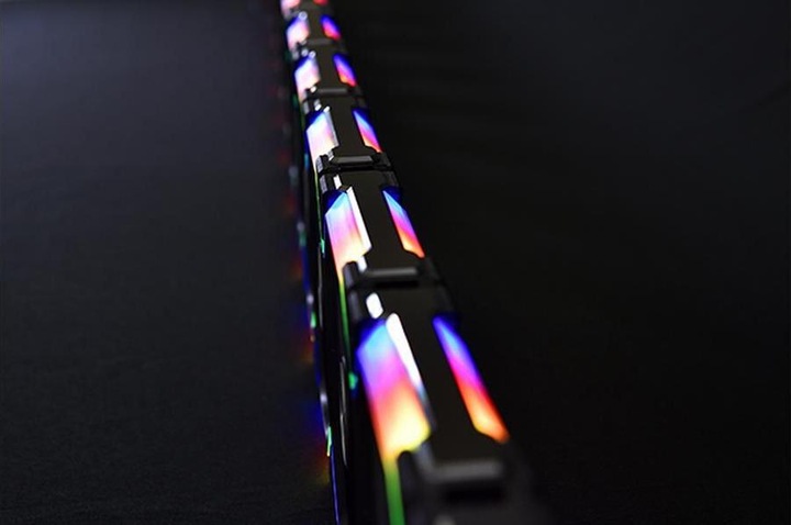 Actual product image Lian-Li UNI FAN SL120 RGB PWM (120 mm, 1 x)