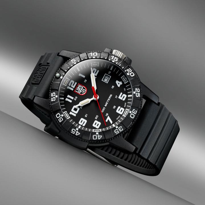 Actual product image Luminox Leatherback Sea Turtle Giant 0320 Series (Analogue wristwatch, Swiss made, 44 mm)