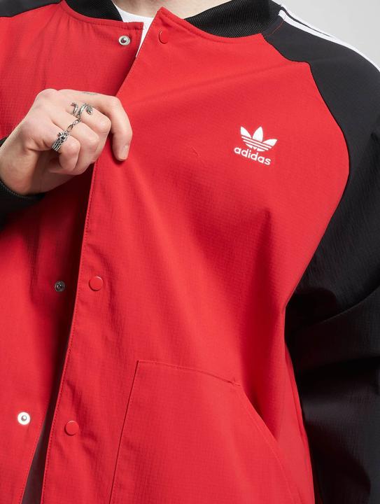 Immagine prodotto adidas SST Giacca da allenamento in tessuto meglio se scarlatto/ - 102113 (XL)