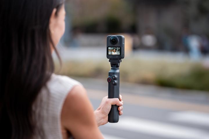 Produktbild DJI Osmo 360 Standard Combo (30p, WLAN, Bluetooth)