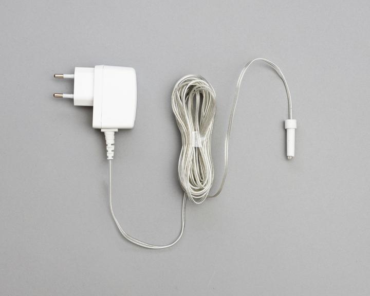 Produktbild Decotrend Kunststoff-LED-Stern Trafo 18 Zacken Ø12cm weiss