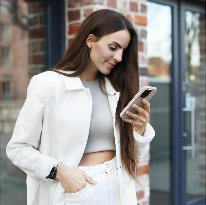 Immagine prodotto Vonmählen Eco Silicone Case for iPhone 15 Plus - Cream (Apple iPhone 15 Plus)