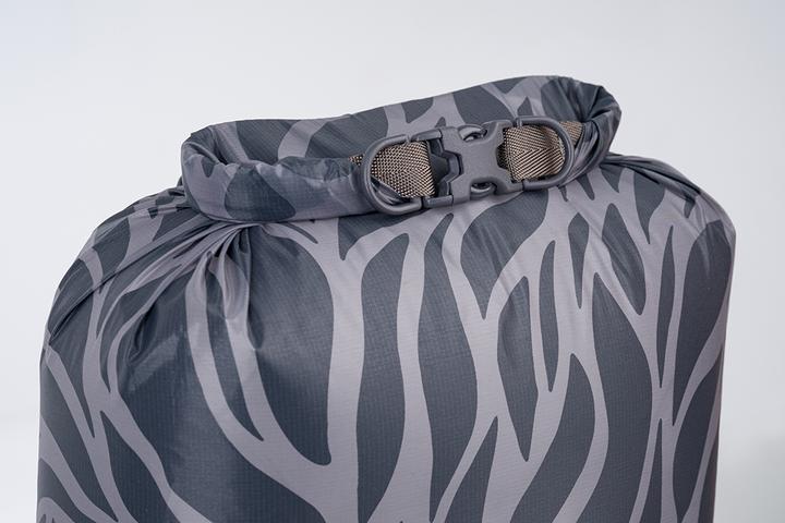 Immagine prodotto Cocoon Drybag Hyperlight 8L Grey Leaves (8 l)