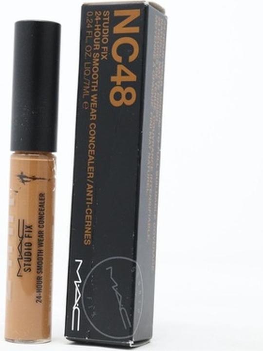 Actual product image MAC Cosmetics Studio Fix 24-Hour Smooth Wear Concealer (No. NW15)