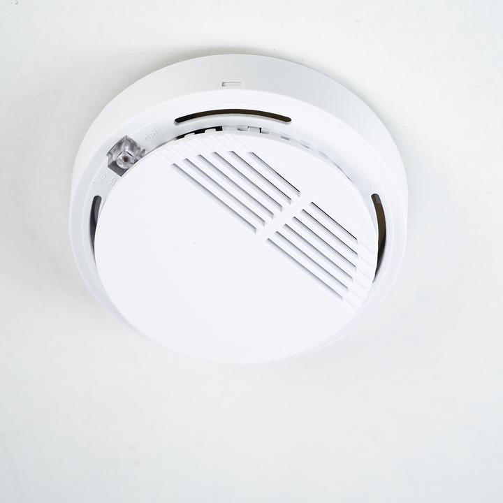 Actual product image PNI A023LR wireless smoke sensor, compatible with wireless alarm systems
