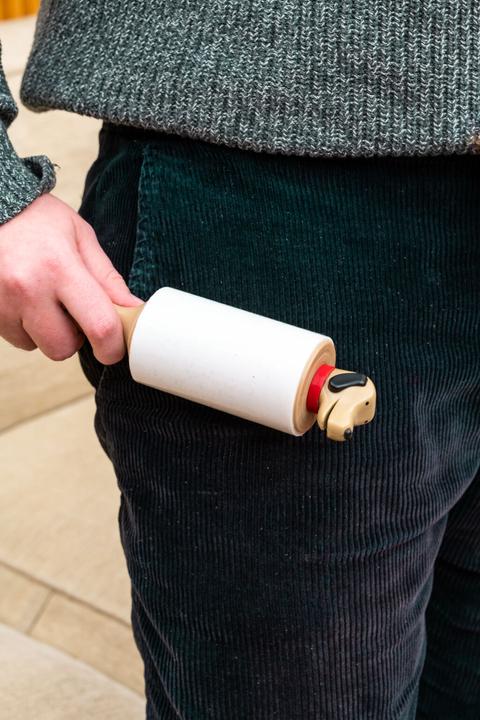 Actual product image Kikkerland Kobe Lint Roller