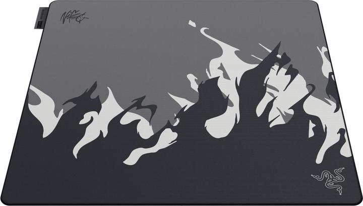 Actual product image Razer Gigantus V2 Pro