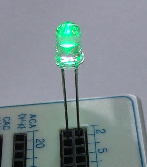 Produktbild OEM Superhelle LED Grün im Transparenten Gehäuse 5mm