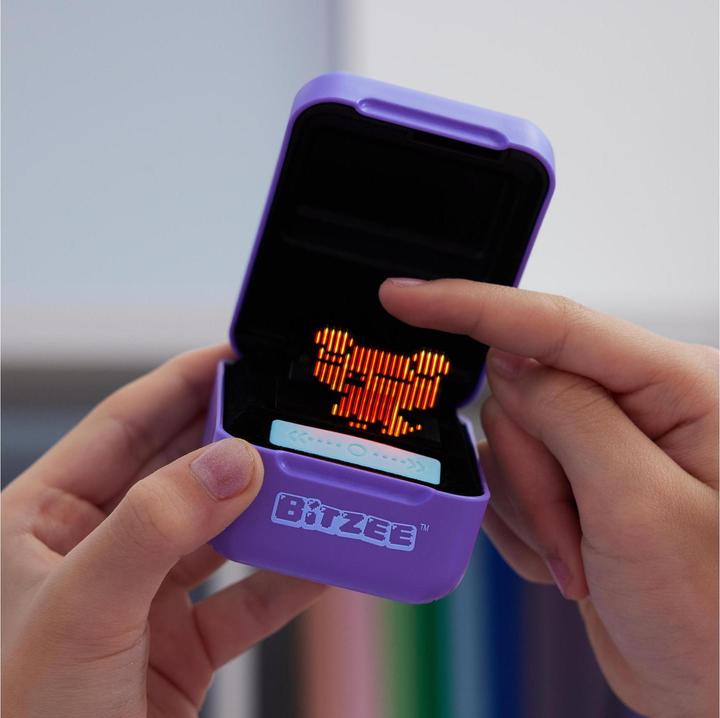Actual product image Amigo Bitzee - Digital Interactive Pet (Multilingual)