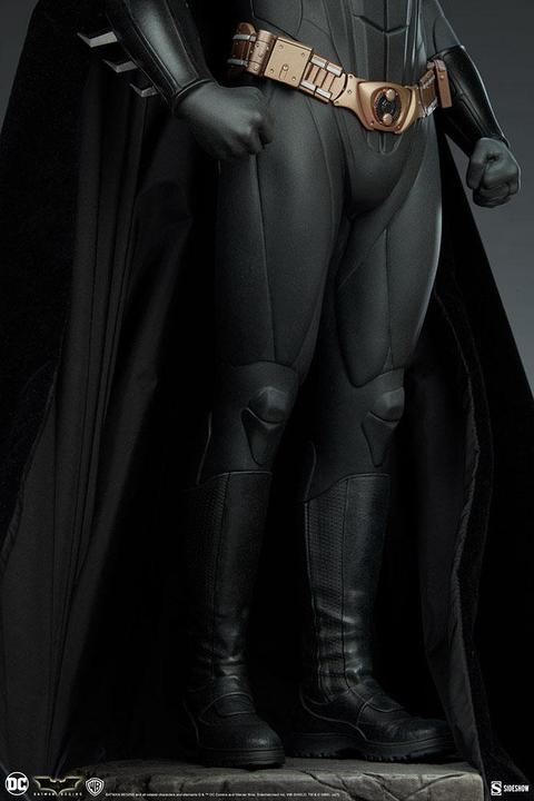 Actual product image Sideshow Batman Begins statuette Premium Format Batman 65 cm
