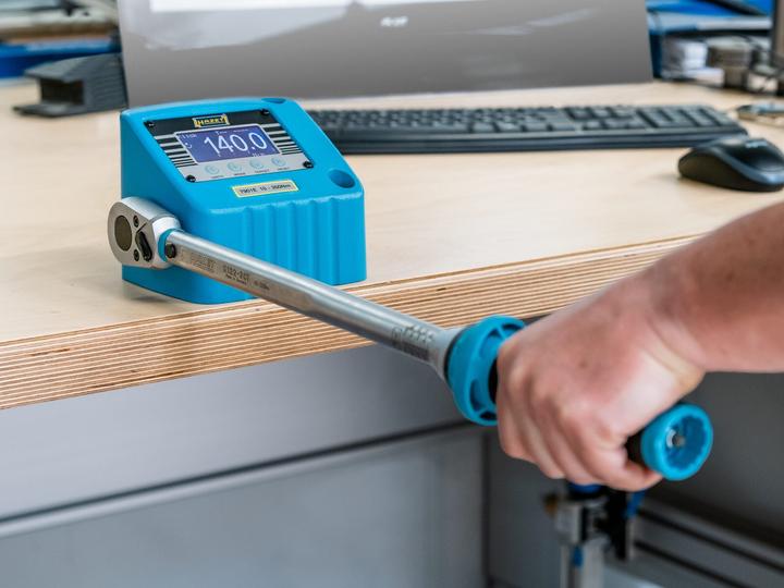 Produktbild HAZET Drehmoment-Prüfgerät ∙ elektronisch ∙ 10 - 350 Nm 7901E ∙ Nm min-max: 10 - 350 Nm ∙ Vierkant1… (1/2", 10 - 350 Nm)