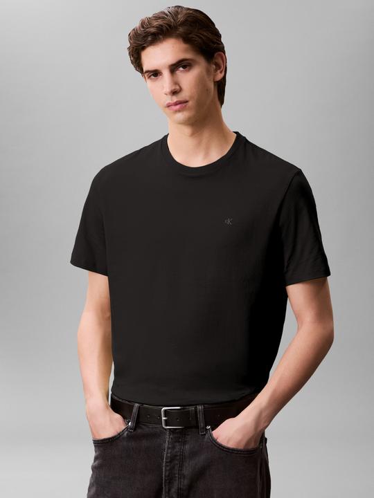 Actual product image Calvin Klein Jeans Ss Smooth Cttn Solid Crewnk Tee (M)