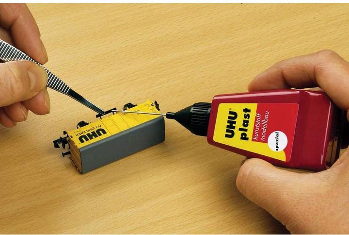 Immagine prodotto UHU Plast Spezial (30 g, 34 ml)