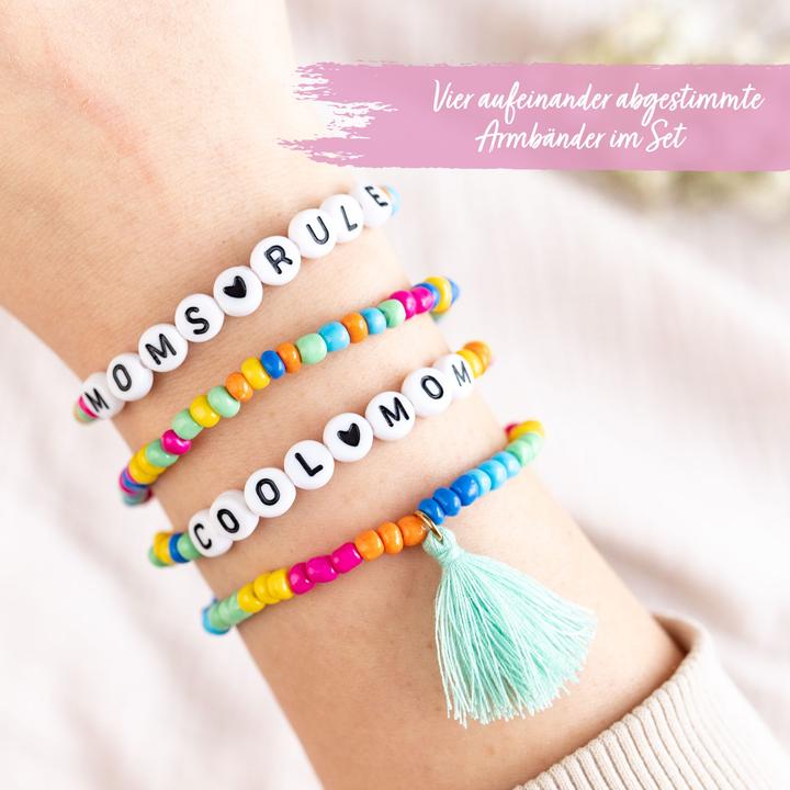 Actual product image Papierdrachen 4 Perlenarmbänder – COOL MUM und MOMS RULE (Plastic, Fabric, Rubber)