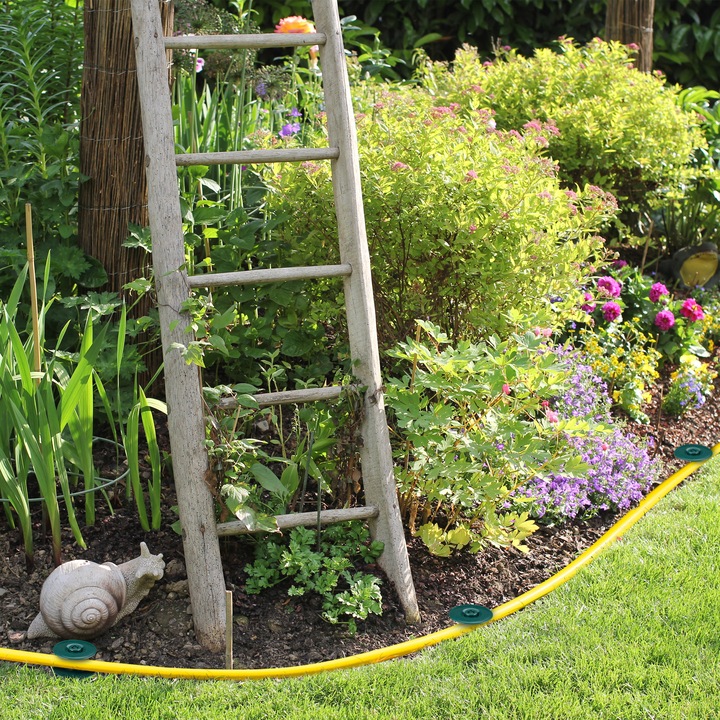 Actual product image Relaxdays Hose guide