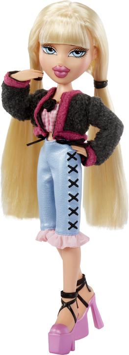 Actual product image MGA Bratz Goin Out Cloe doll 25cm