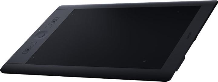 Actual product image Wacom Intuos Pro M, South (5080 lpi)