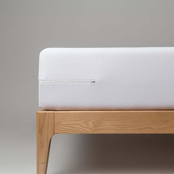 Actual product image Velfont Anti bedbug mattress cover (180 x 200 cm)