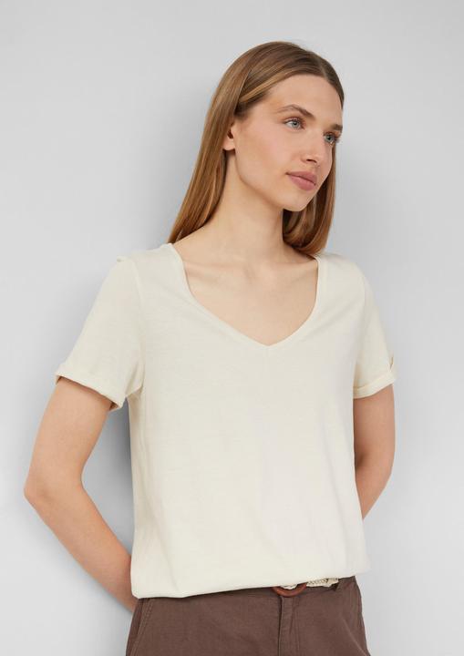 Produktbild S.Oliver T-Shirt Weiches T-Shirt aus Baumwolle mit V-Ausschnitt (38)