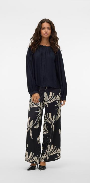 Actual product image Vero Moda VMKEILA Trousers Trousers (M)