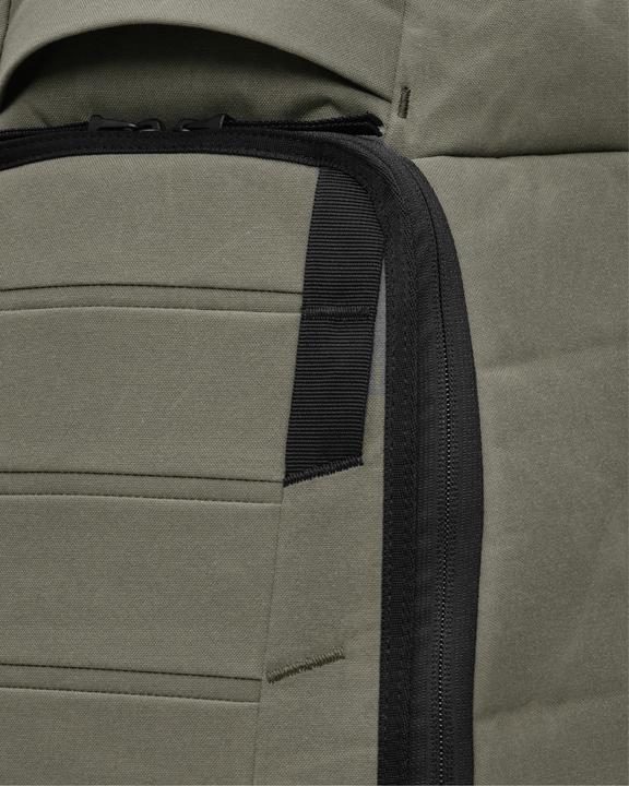 Immagine prodotto D_b_ Hugger Backpack - Reiserucksack (30 l)